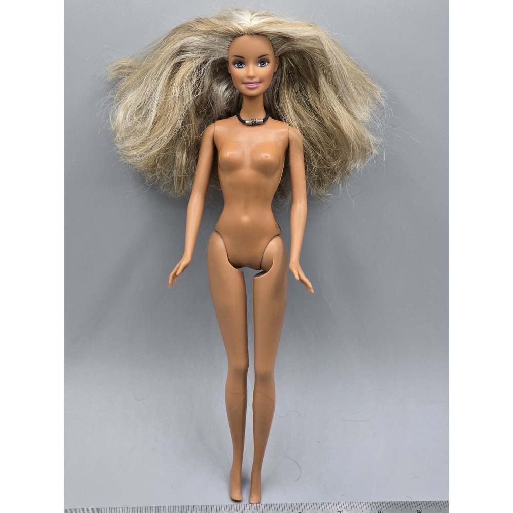 Vintage 2000 Cali Girl So Excellent Barbie B5766 Highlights Tan‎ Necklace Nude
